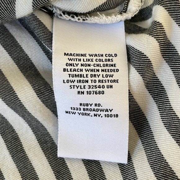 Ruby Rd. Long sleeve button down shirt, Size XL, Black and white stripe - Picture 4 of 12